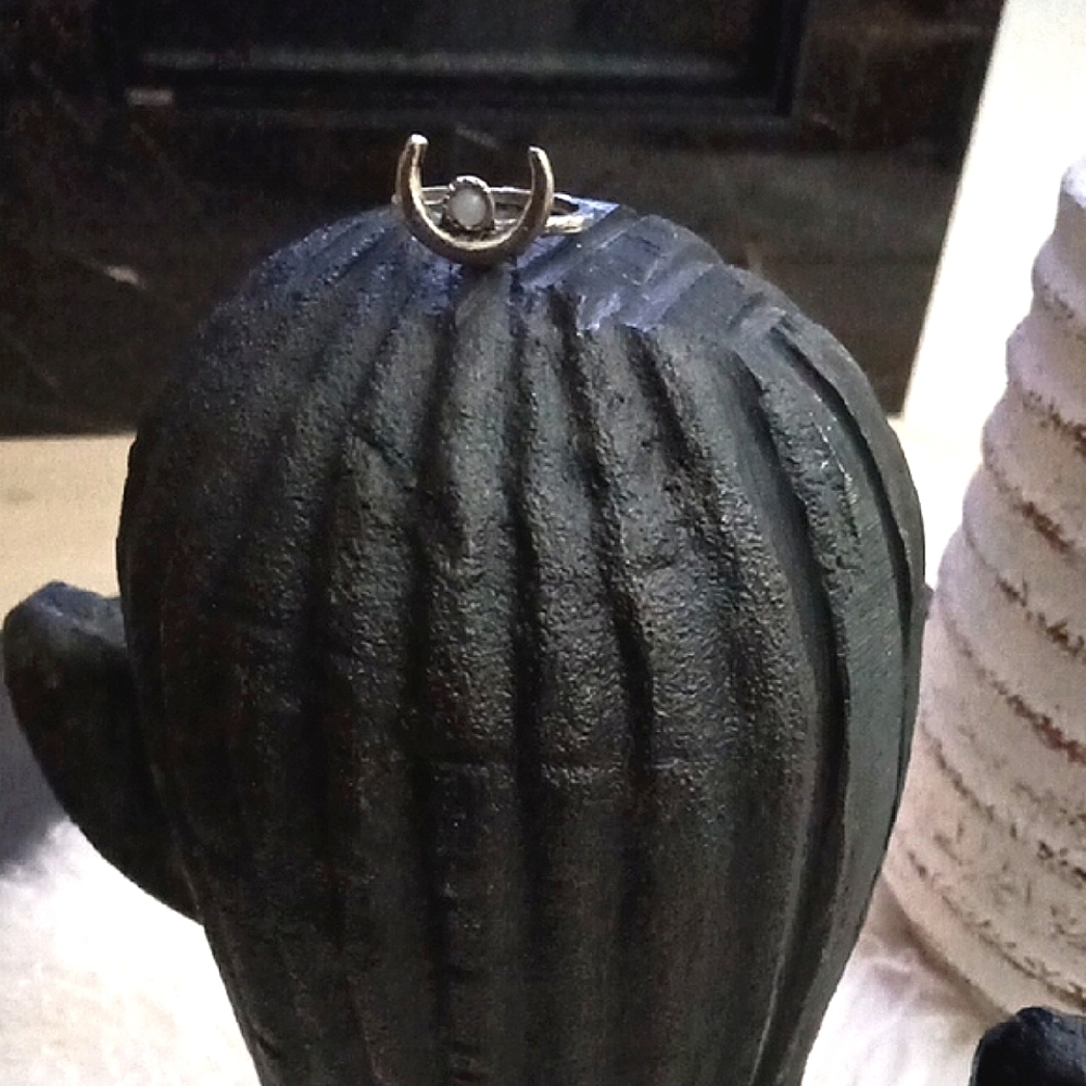 Silver Crescent Moon Ring with tiny Opalescent Stone Approx Sz.6.5